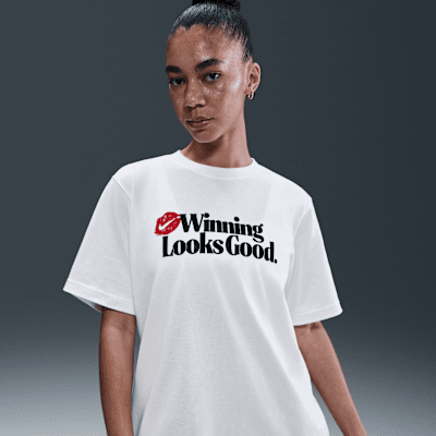 ナイキ Nike 【 Essential Bf Ny Wash T-Shirt Women's 】 レディース Nike Sportswear Essential Women's Graphic T-Shirt. Nike.com
